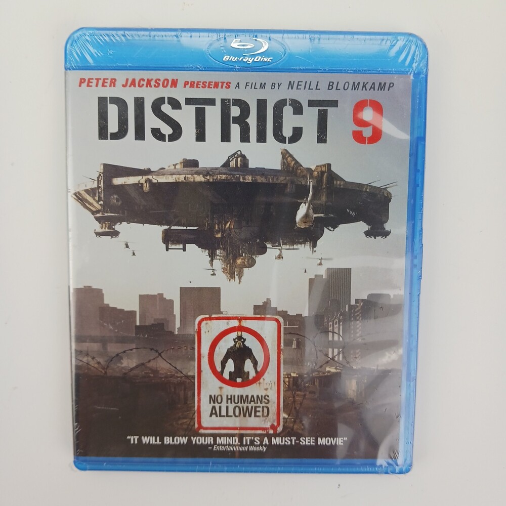 District 9 On Blu-ray Brand New Sealed. Peter Jackson Film. Special Features
